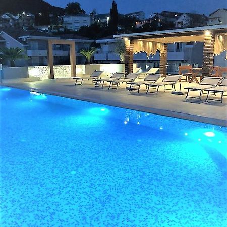 Apartment Sun Village Goran 헤르섹 외부 사진
