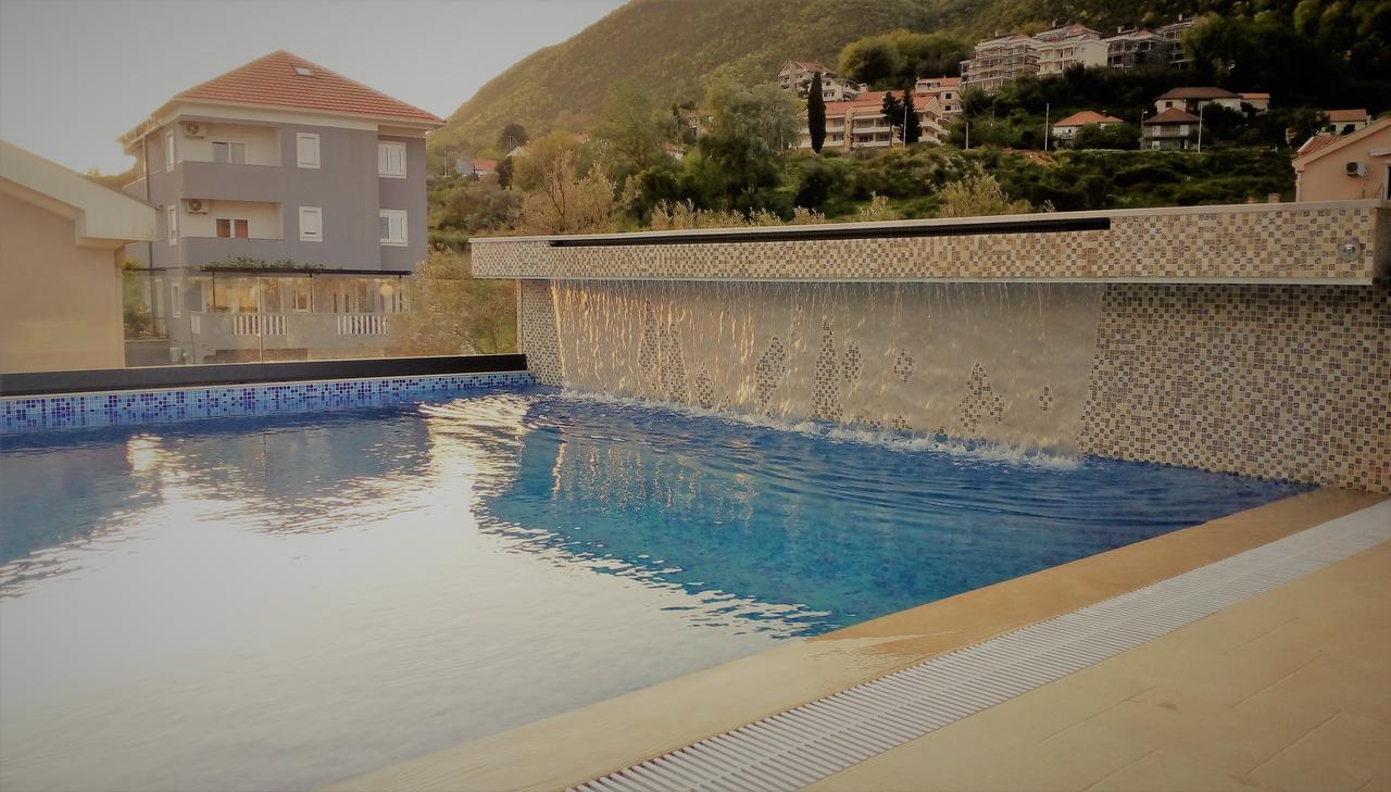 Apartment Sun Village Goran 헤르섹 외부 사진