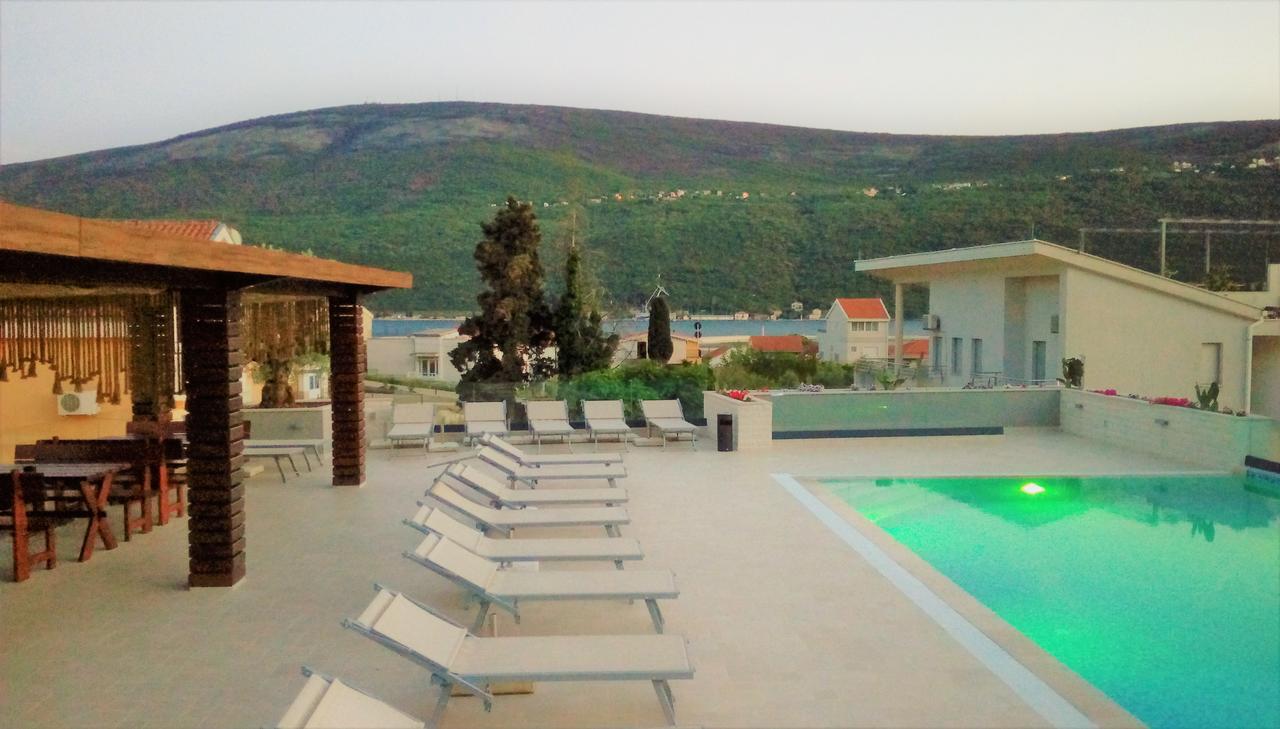 Apartment Sun Village Goran 헤르섹 외부 사진